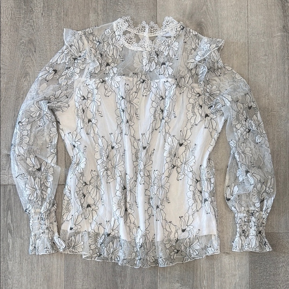 Elegant Floral Lace Women's Top - White and Gray